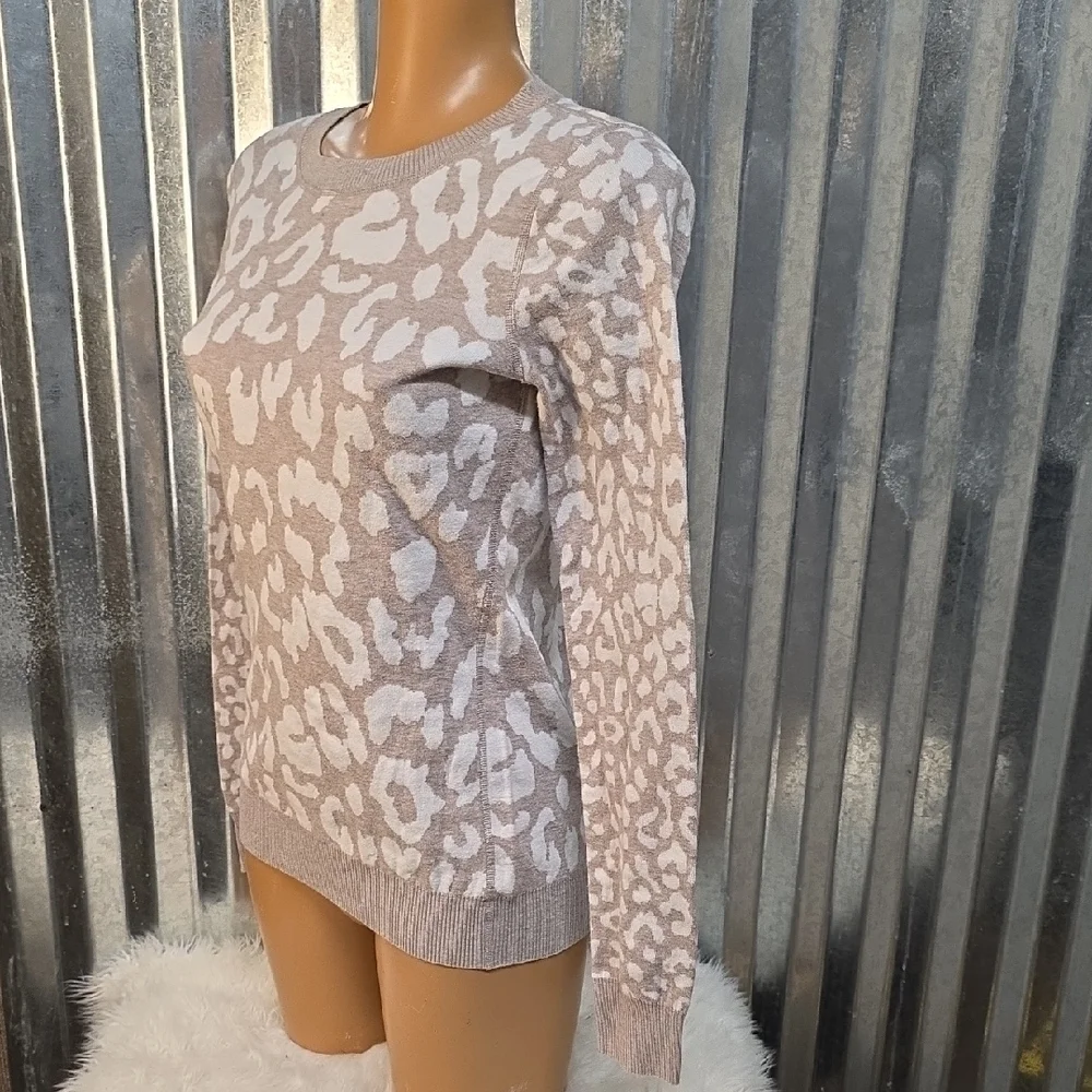 Express Beige and White Animal Print Sweater - Picture 3 of 6